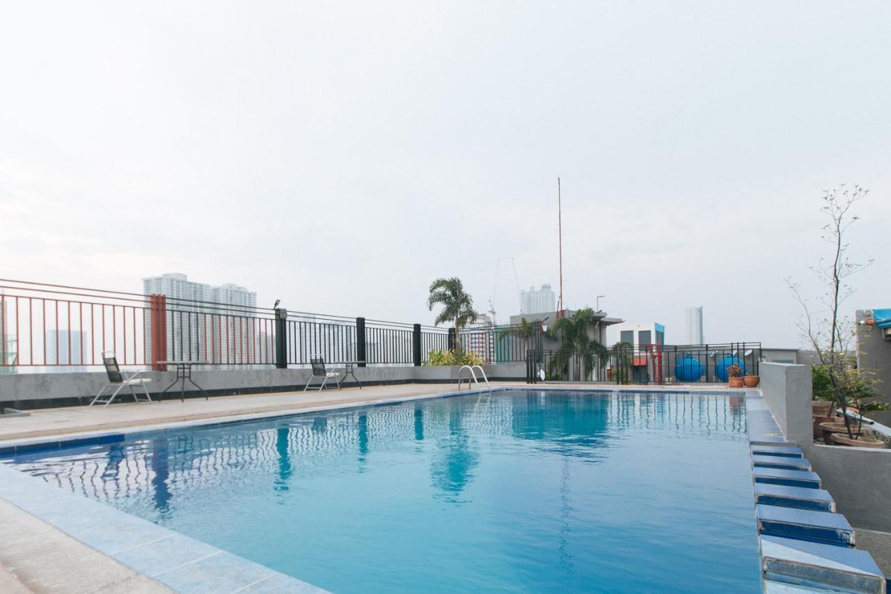 Reddoorz @ Melbourne Suites Makati Makati City Bagian luar foto