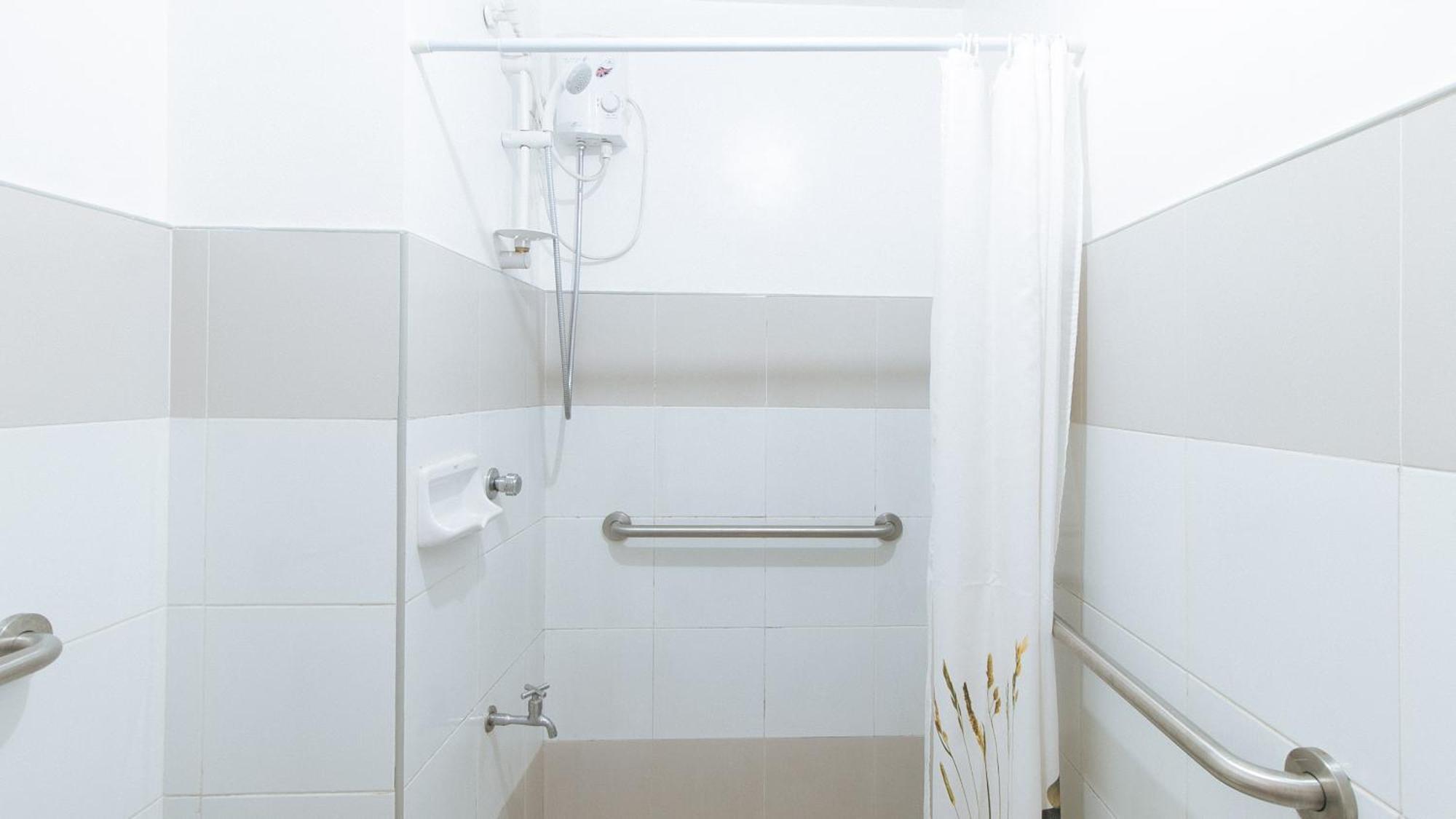 Reddoorz @ Melbourne Suites Makati Makati City Bagian luar foto