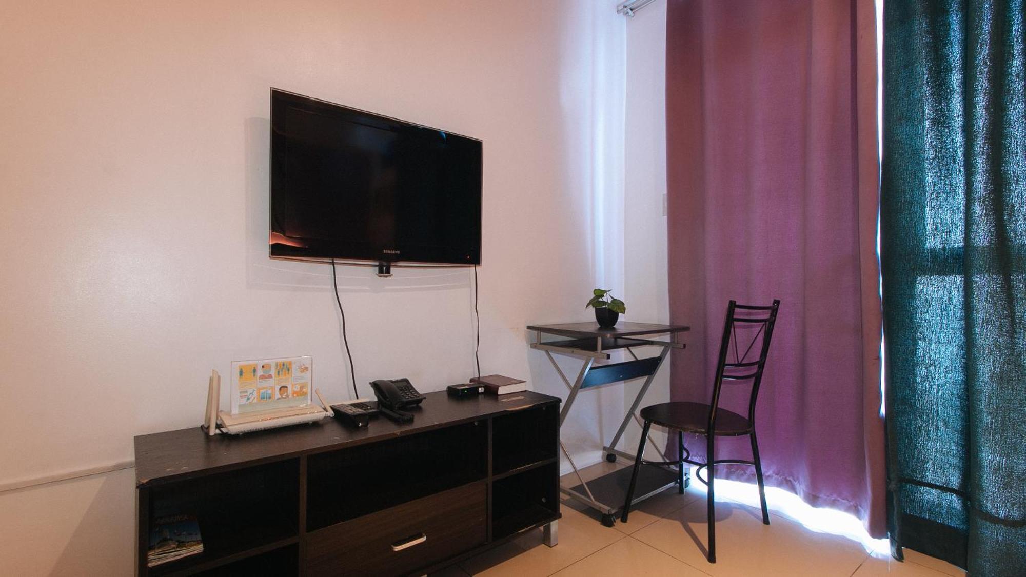 Reddoorz @ Melbourne Suites Makati Makati City Bagian luar foto